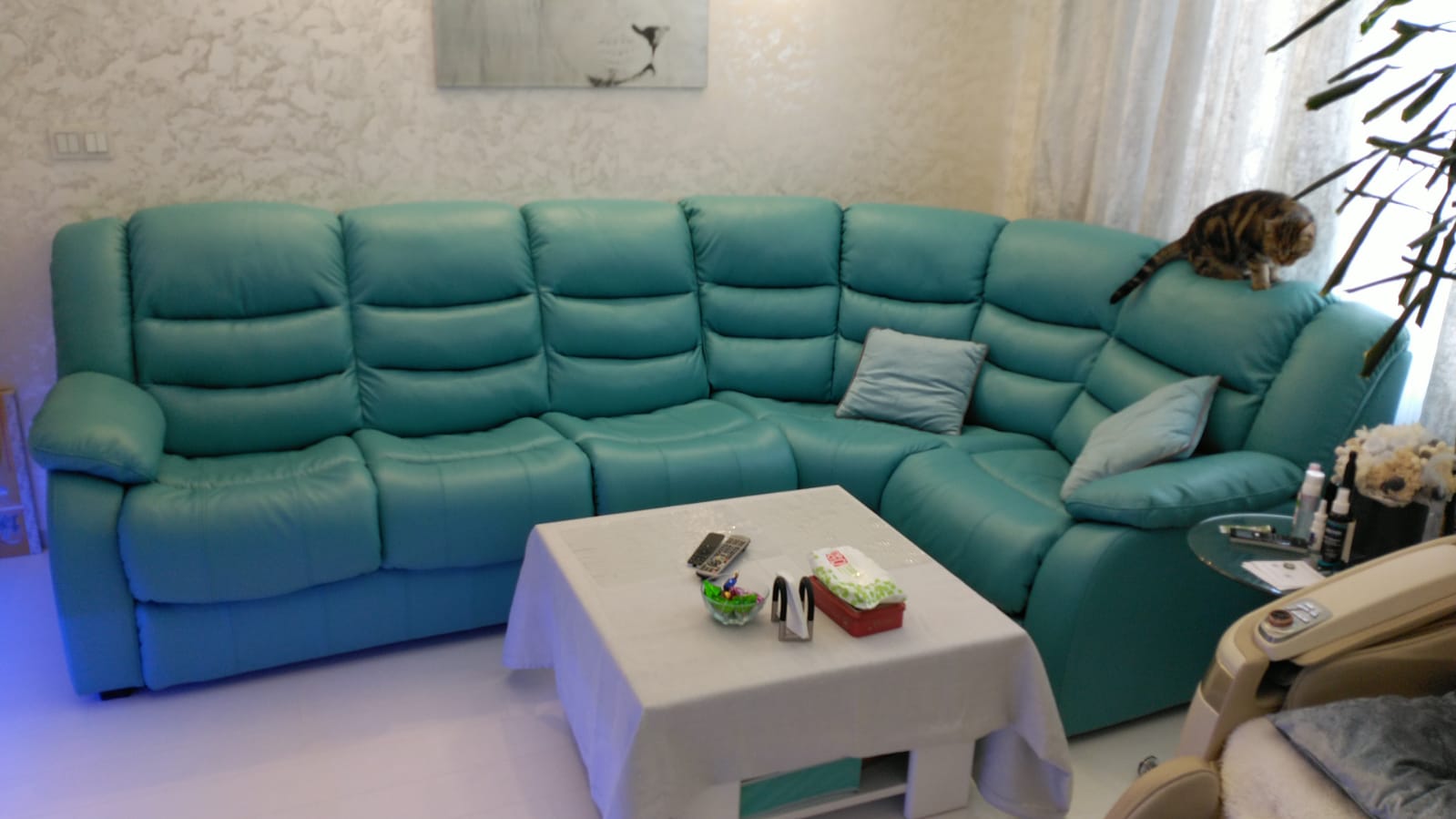 Перетяжка дивана на дому. Оленегорск