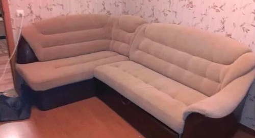 Перетяжка углового дивана. Оленегорск